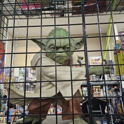 Star Wars Life Size Yoda Statue From Revenge Of The Sith By Pepsi