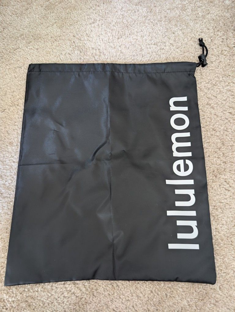 New Lululemon Black Nylon Drawstring Shoe Bag - Black, 15" x 17.5"