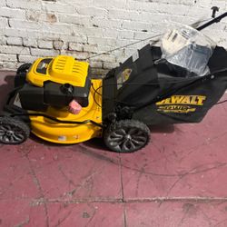 Dewalt 21 in. 196cc E-GOV Engine 3-in-1 Gas RWD Self-Propelled Lawn Mower with High Rear Wheels