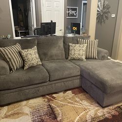 SAVE $500! Sofa with Chaise- like new!