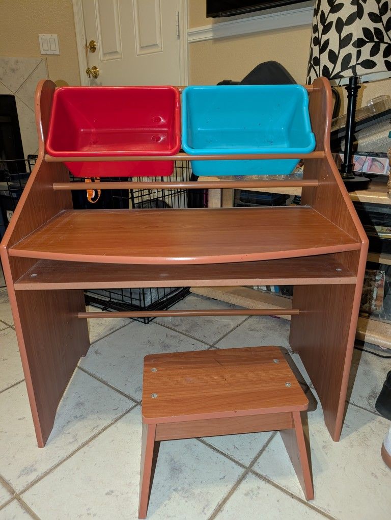 Kids Art Desk