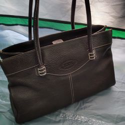 2025 Tod's Purse.  ( Shoulder Bag )