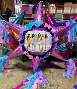 KATSEYE Bolat star pinata PRINT