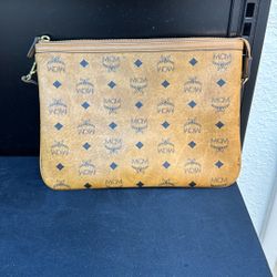 MCM CROSSBODY POUCH 