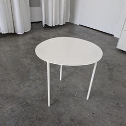 White side table - Piero Lissoni - Desalto