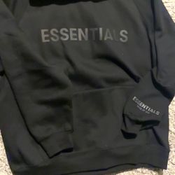ESSENTIALS HOODIE 