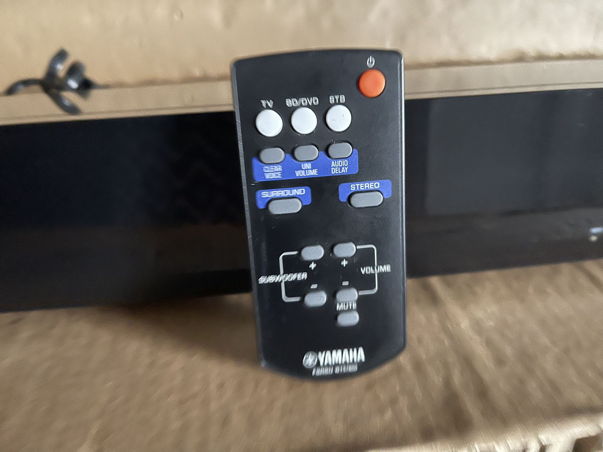 Yamaha Yas-101 Sound Bar with Remote 60Hz In Good Condition $40 Firm On Price
