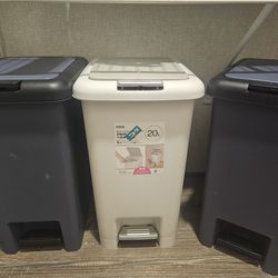 20L trash cans