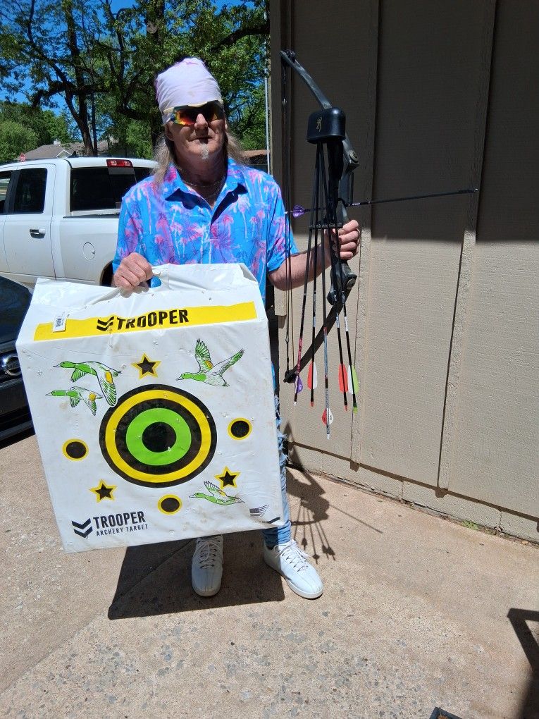 Bow & Arrows With Target