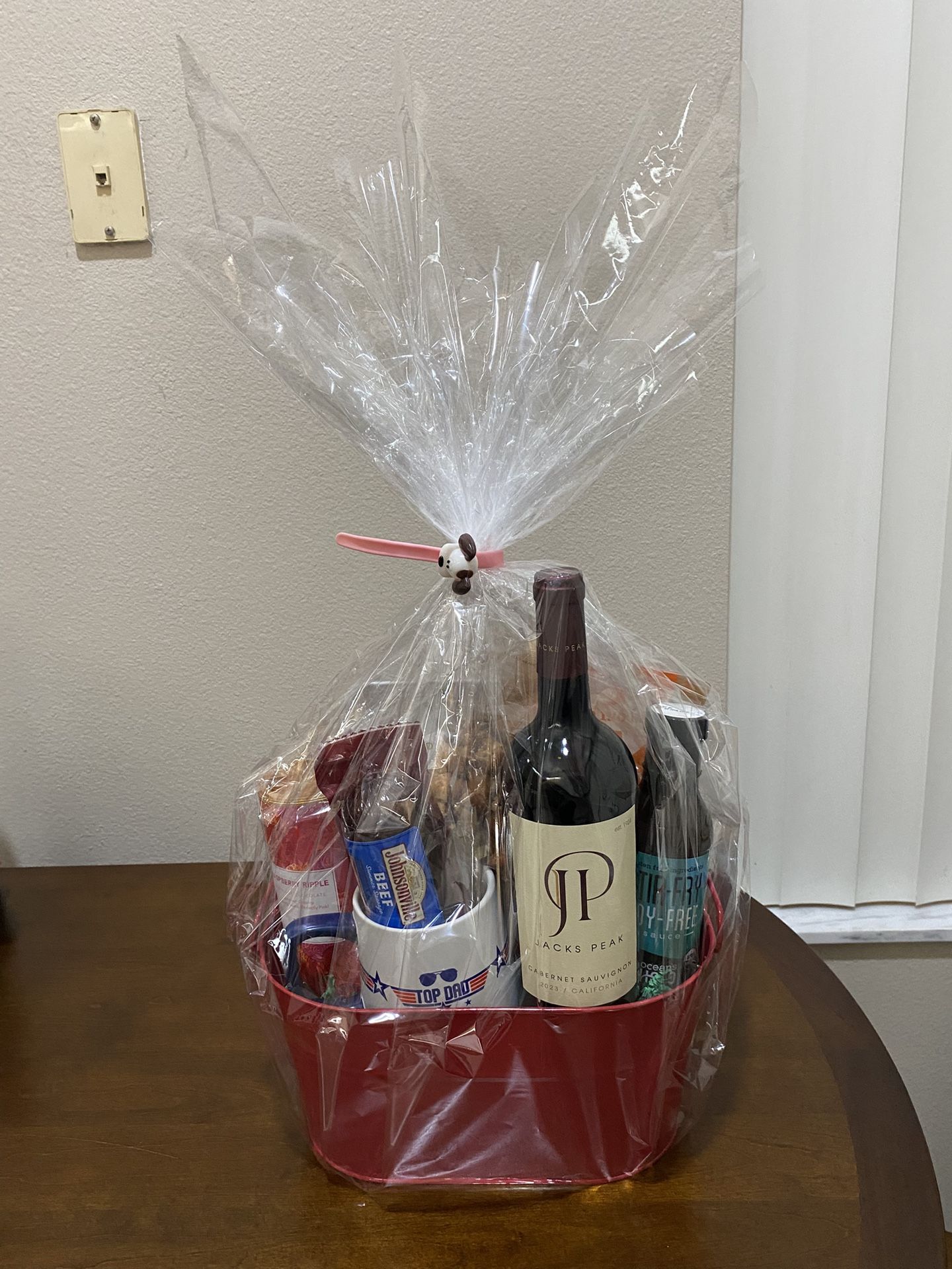 Top Dad basket