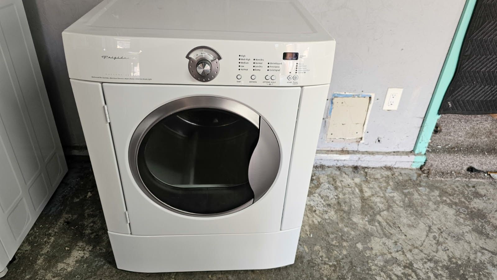 Great Working Front Load Frigidaire Dryer 