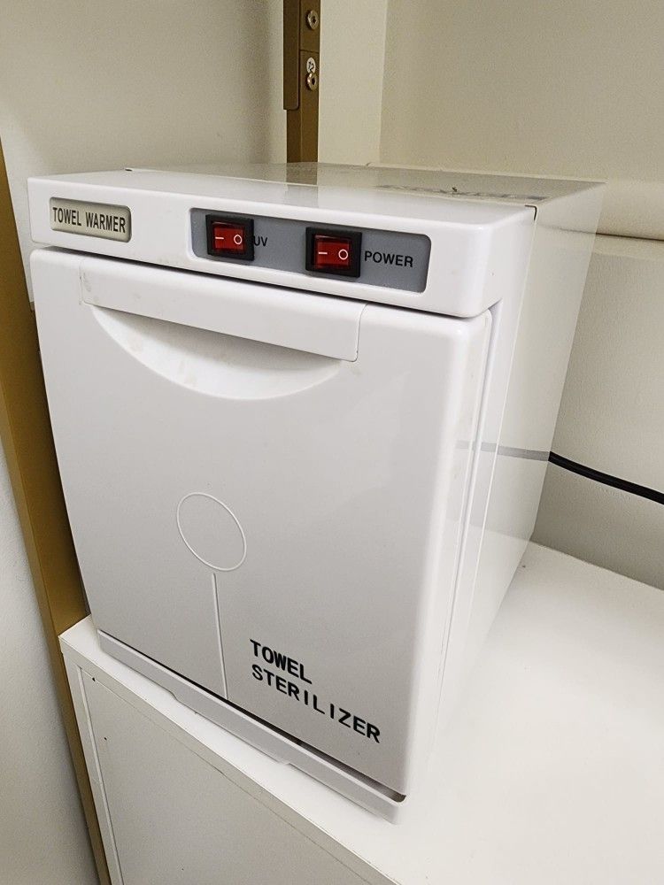 Small Hot Towel Warm Cabinet 5ml