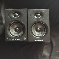 M AUDIO BX3 Monitors 
