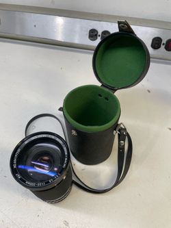 Soligor camera lens 1:35 200mm with case