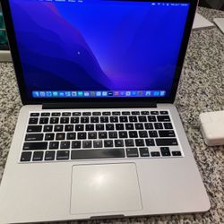 2015 Apple MacBook Pro 13-inch Retina 8gb Ram 128gb Ssd 2.7 GHz Dual Core Intel i5 - With Charger - Please See Pictures For Condition