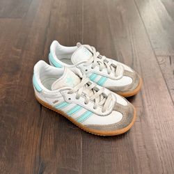 Toddler adidas samba size 8