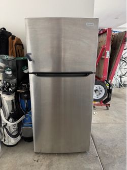 Refrigerator Stainless Steel Frigidaire 17.3 cubic ft