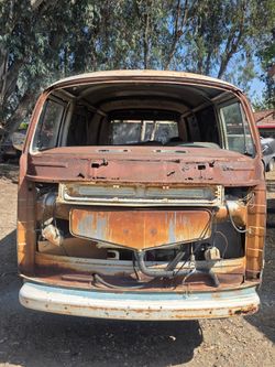 Volkswagen Bus Van