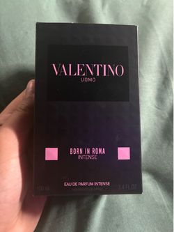 Valentino Uomo Born in Roma