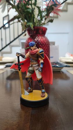 Ike Amiibo for Super Smash Bros. Ultimate