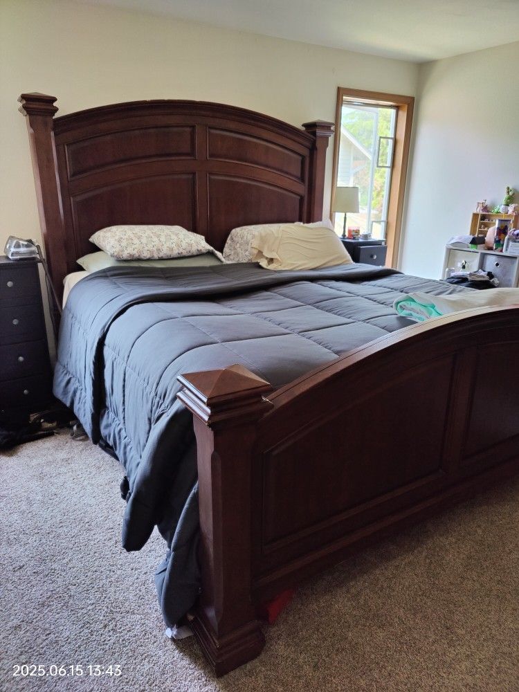 King Bed Frame $125