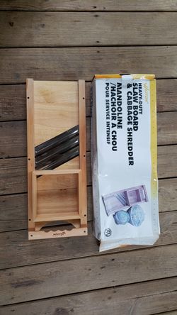 I have a new in Box heavy duty slaw and cabbage cutter shredder