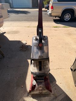 Hoover shampooer