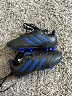 Kid’s Soccer Cleats Size 9 1/2 Kids