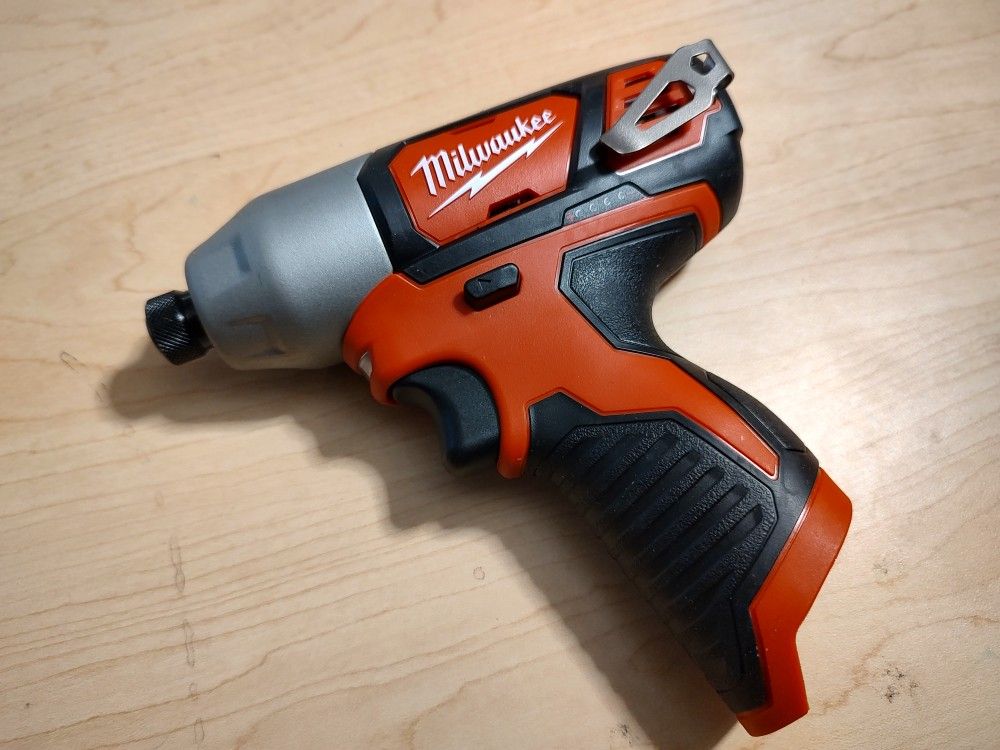 Milwaukee M12 Impact Driver