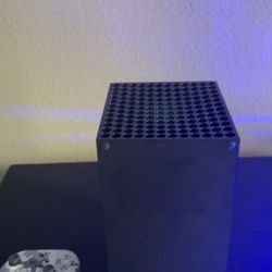 New Xbox Barely Used 600 Obo