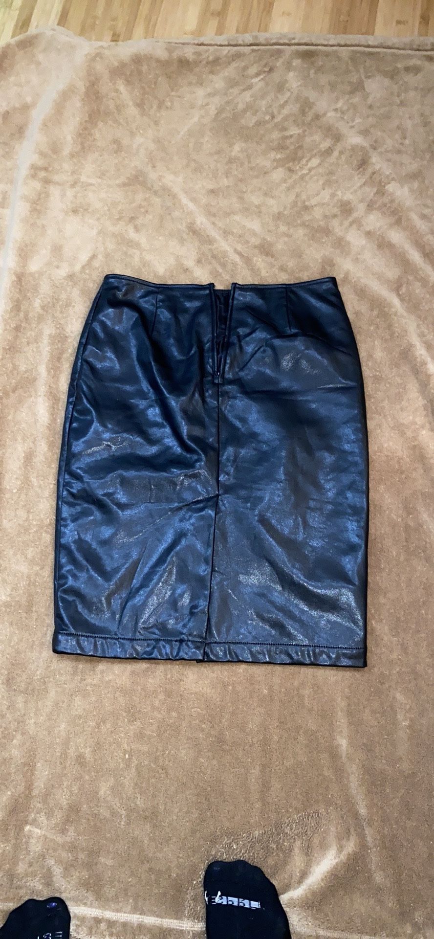 Women skirt With side slit In Size 2 $ 10