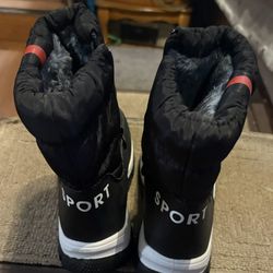 Sport Snow Boots Size 2-3 Kids $15.00
