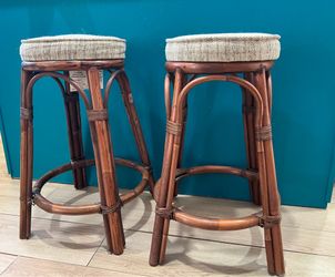 Rattan stools