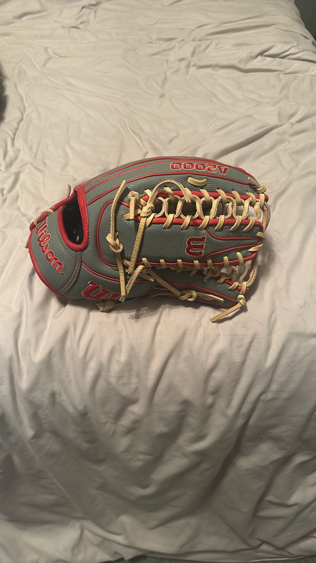 Wilson A2000 OT7 12.75” Outfield Glove