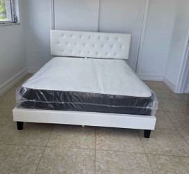 Queen size bed whit mattress - Cama tamaño Queen con colchón
