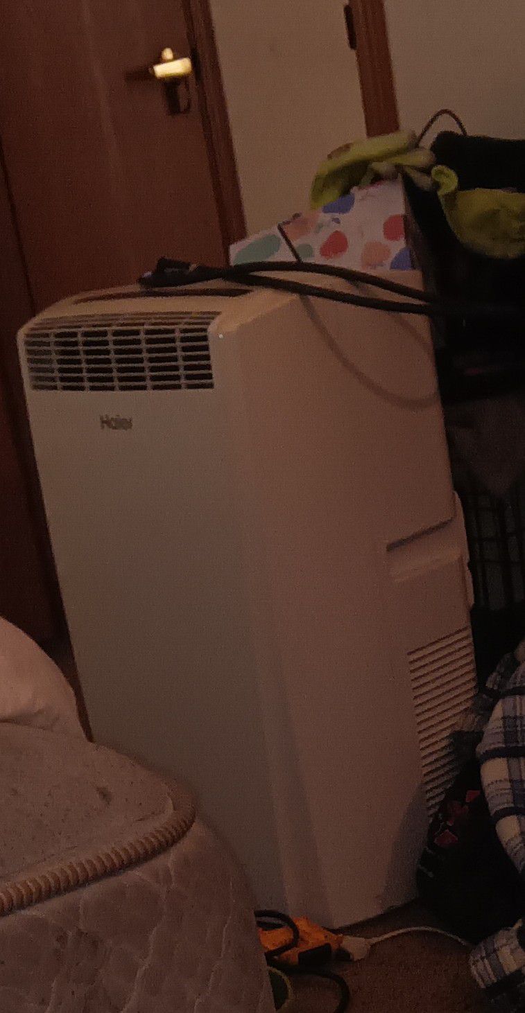 Haier air conditioner/ Dehumidifier
