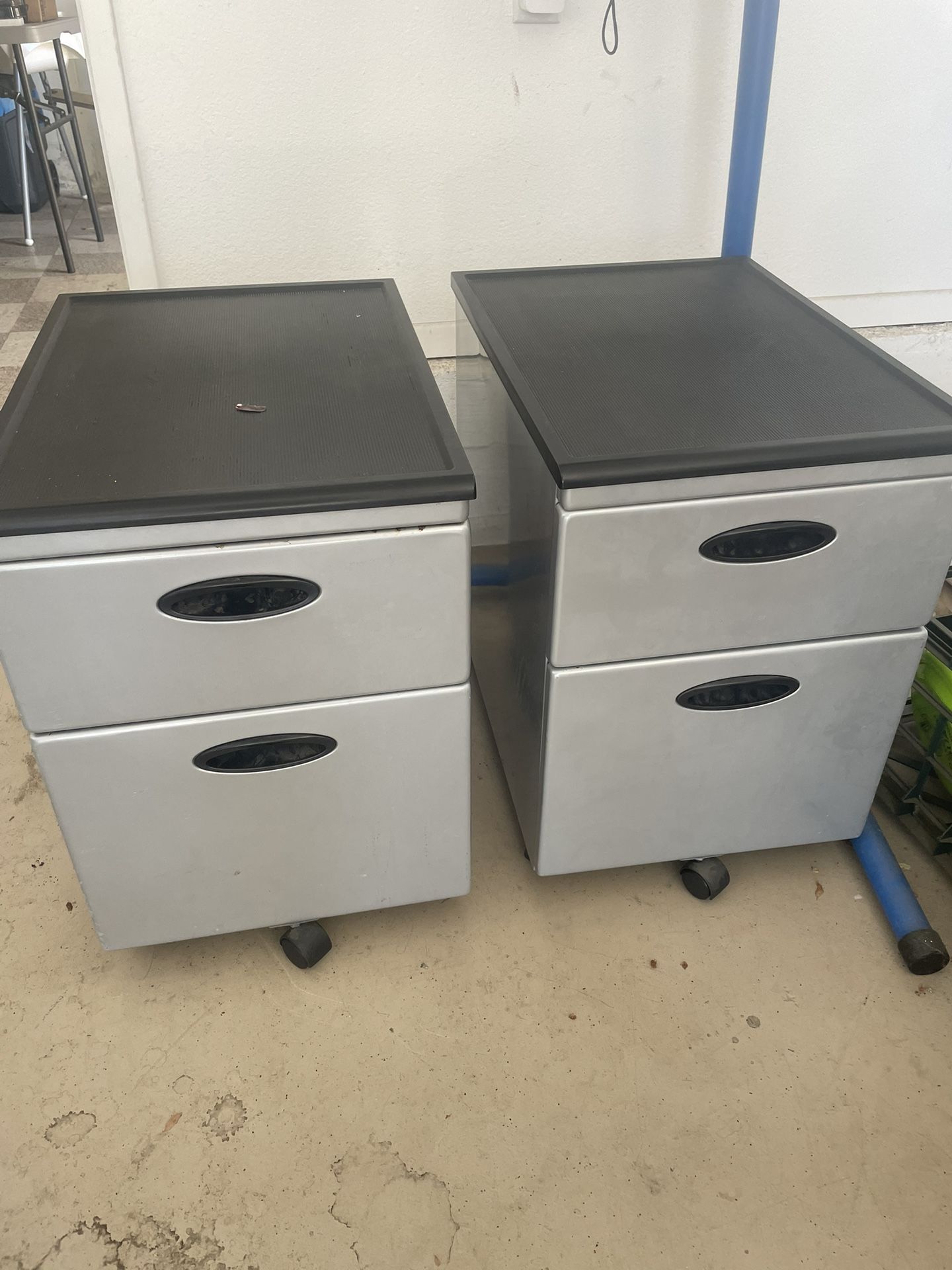 Filing Cabinets ( 2 ) Rolling - Good Condition