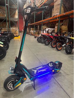 Dual-motor electric scooter