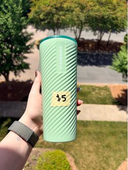Gorgeous pastel green Starbucks cup / water bottle