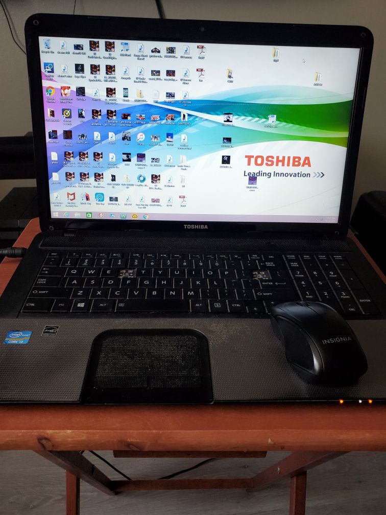 17 inch Toshiba Latop i3 Processor w/ Keyboard & Mouse $75 OBO