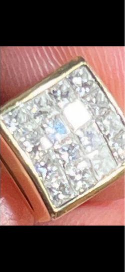 Diamond earring 18k gold
