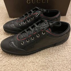 Gucci (size 7)