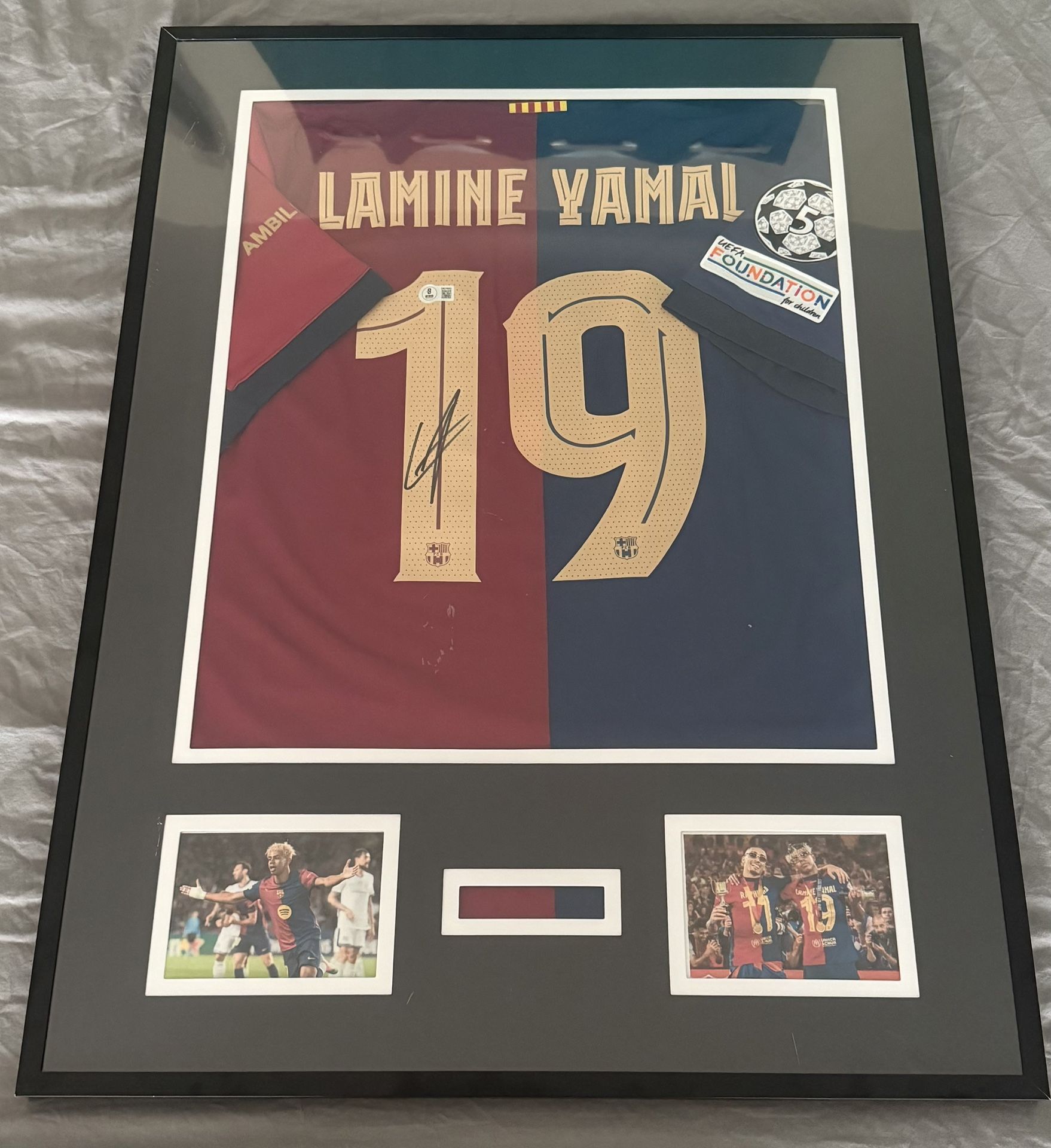 Authentic Signed Lamine Yamal Jersey Beckett Witness COA