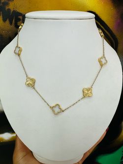 10k Flower Eeversible Necklace