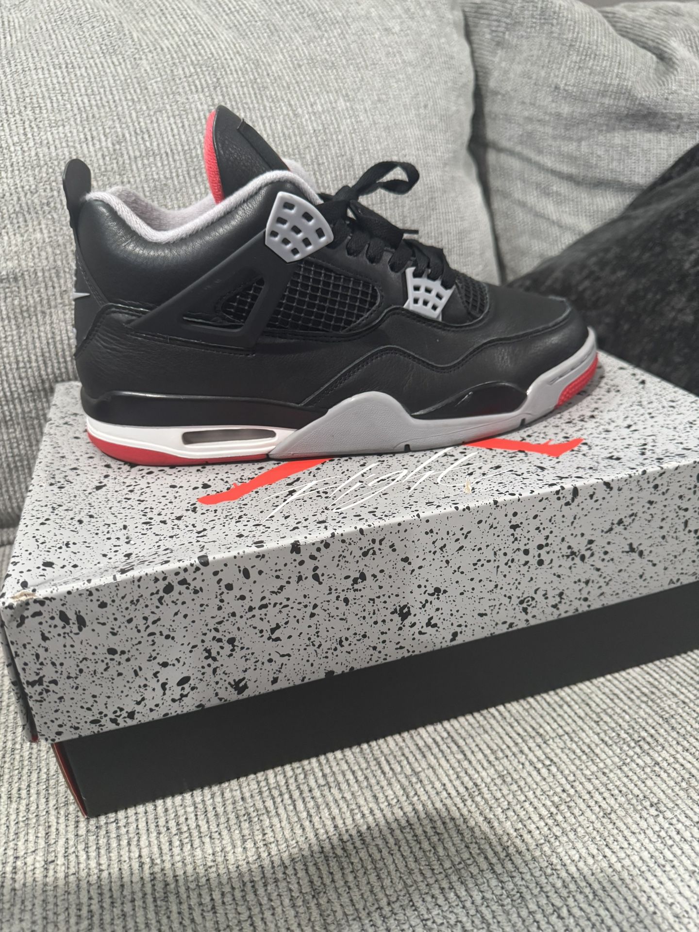 Jordan 4 Reimagined Sz 11