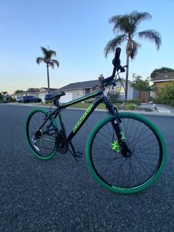 Mongoose Excursion Mountain Bike – Ready to Ride