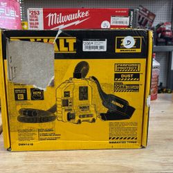 Dewalt Universal Dust Extractor