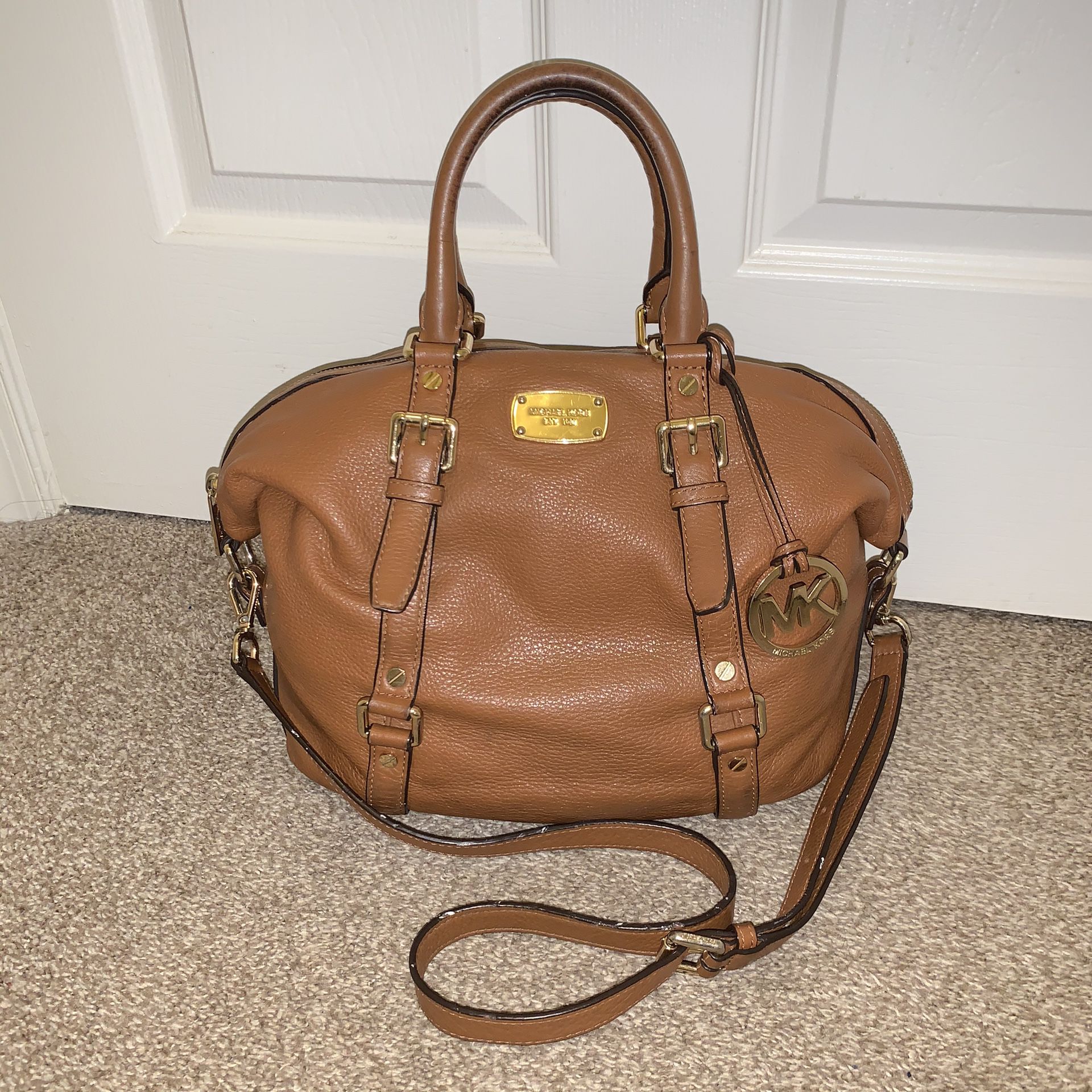 Michael kors leather purse