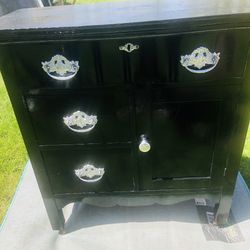 Antique  Upscale  Painted  Wash Stand Commode  32 Tall  21 inches  Wide 