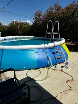 Pool very big